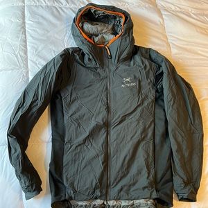 Arc’Teryx ATOM LT JACKET